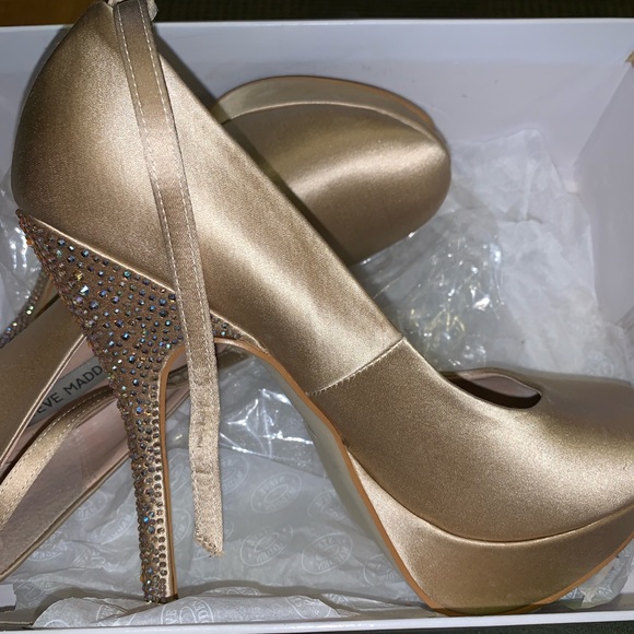 STEVE MADDEN platform heels with crystals on heel - Picture 3 of 5